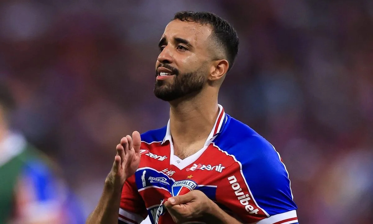 Palmeiras está próximo de anunciar meia Caio Alexandre, do Fortaleza