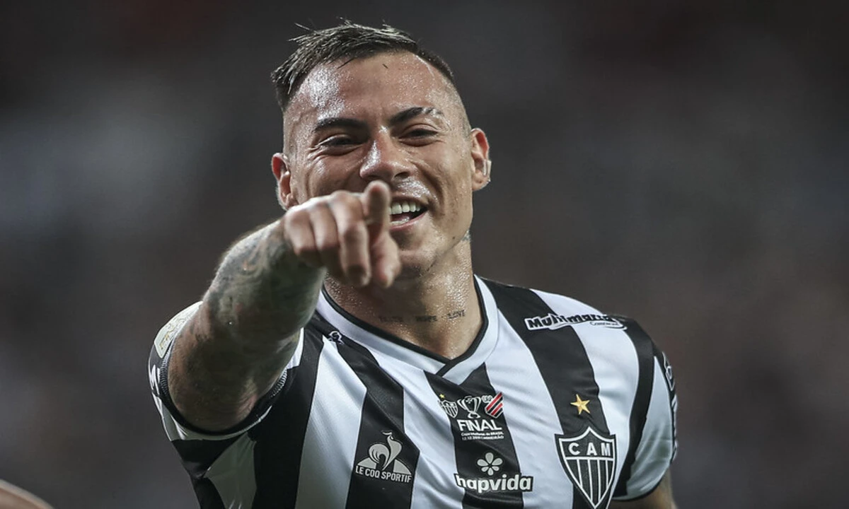 Atlético decide negociar Eduardo Vargas e o Vasco pode ser o destino