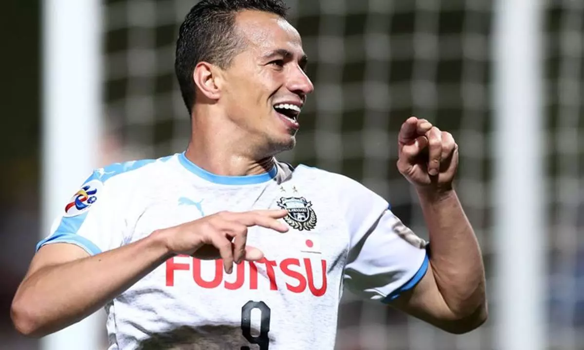 Leandro Damião prioriza retorno ao Brasil e já teria clube interessado
