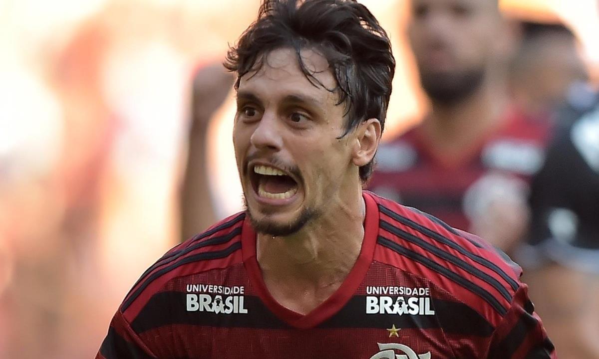 Internacional busca superar o rival Grêmio e fechar com Rodrigo Caio