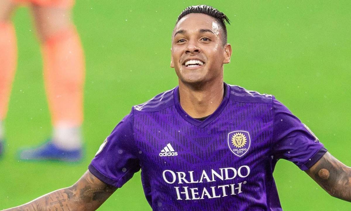 Fluminense fecha acordo com o zagueiro Antônio Carlos, do Orlando City