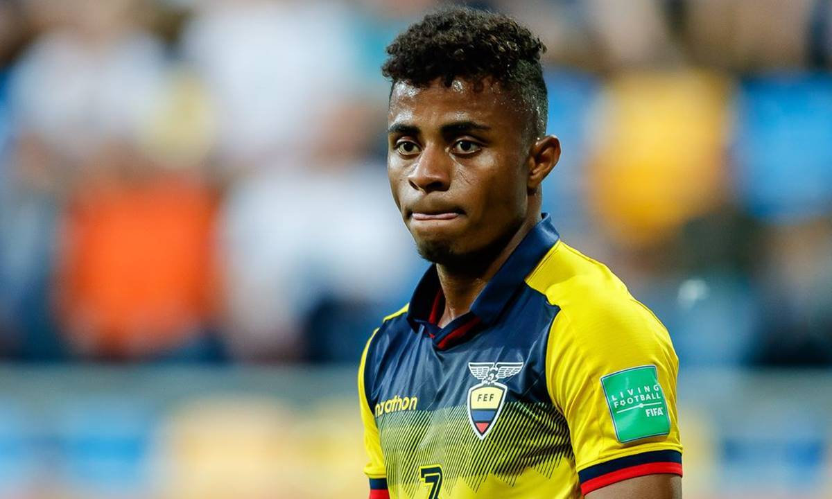 Gigante brasileiro se aproxima da contratação do lateral Diego Palacios