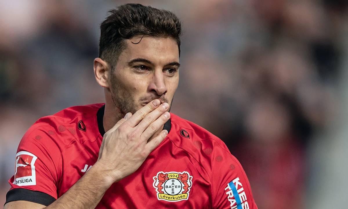 Internacional abre negociações com o atacante argentino Lucas Alario
