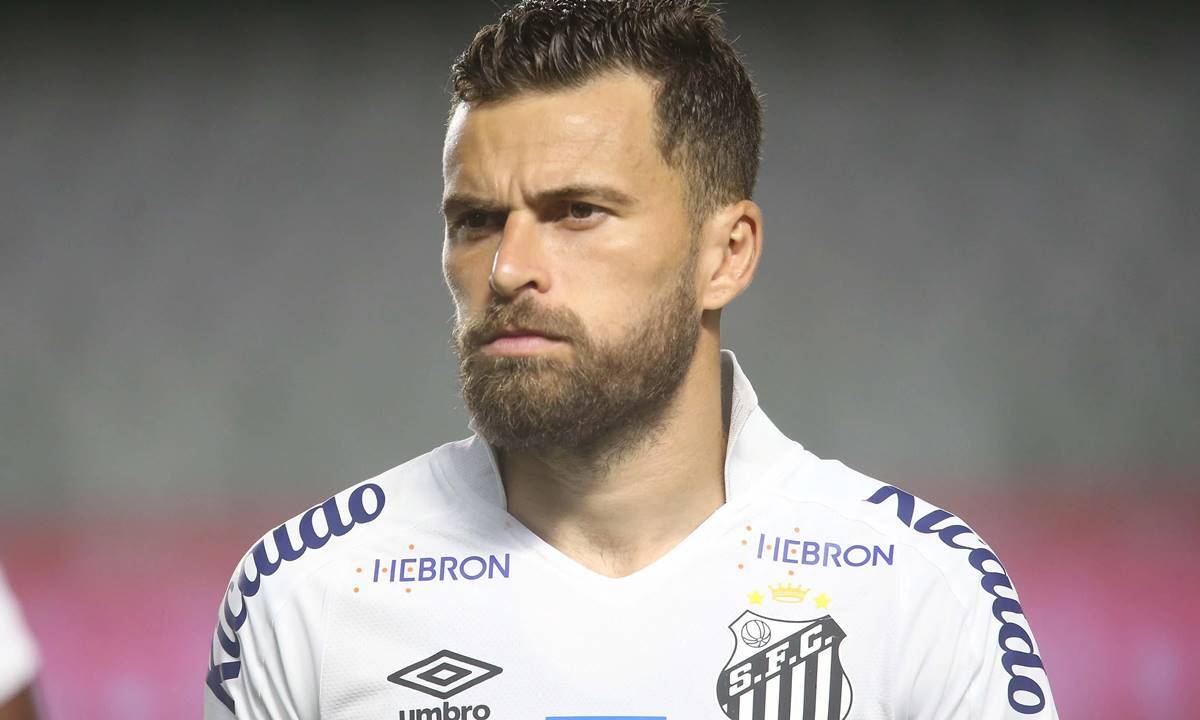 Cruzeiro tem interesse em Lucas Lima e prepara proposta de produtividade