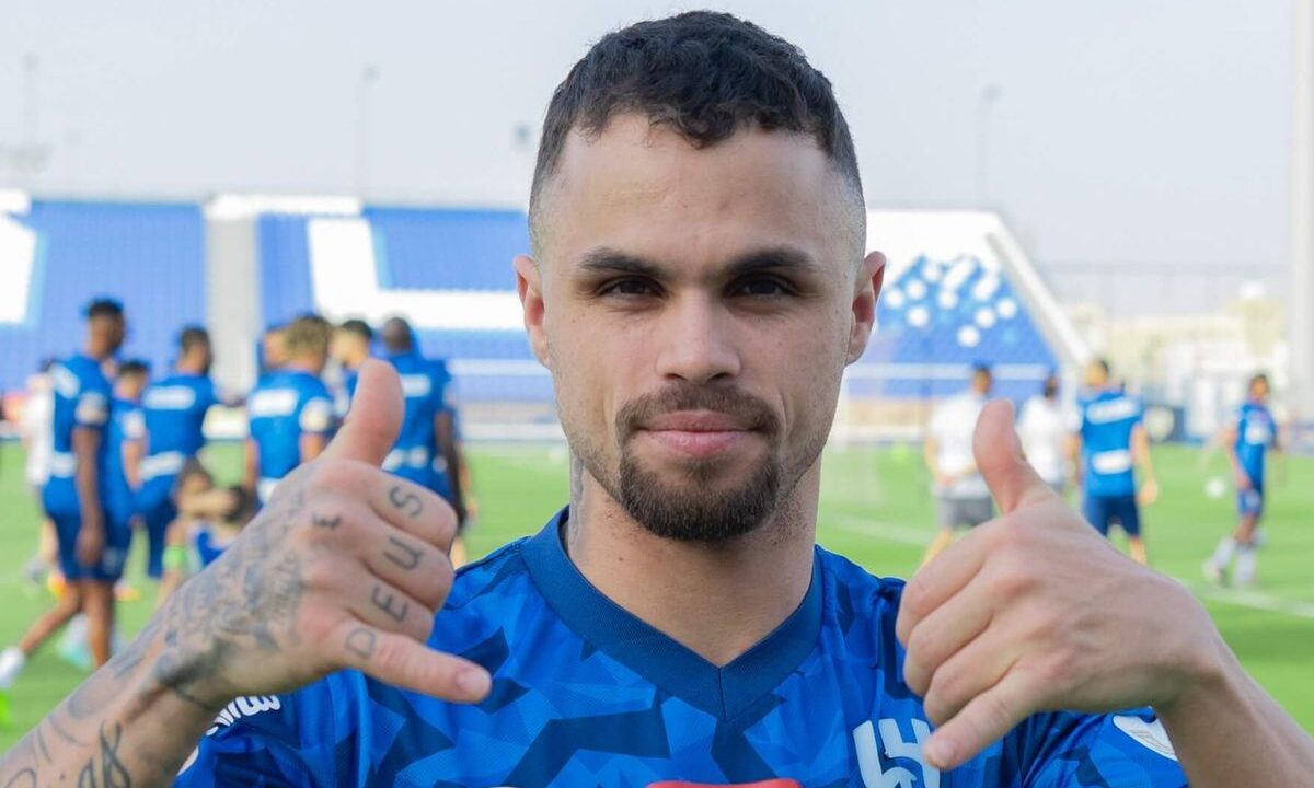 Gigante paulista abre conversas com Al-Hilal por Michael e aguarda resposta