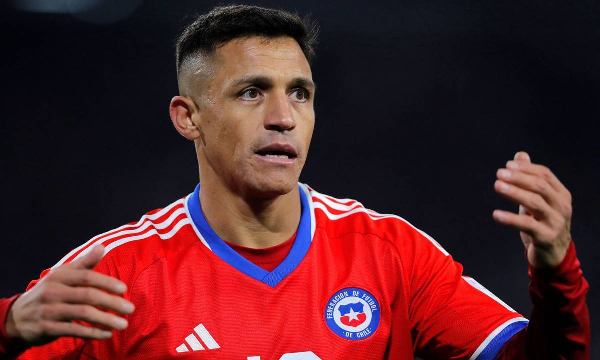 Bahia sonda Alexis Sánchez, que poderia ser mais um reforço de impacto