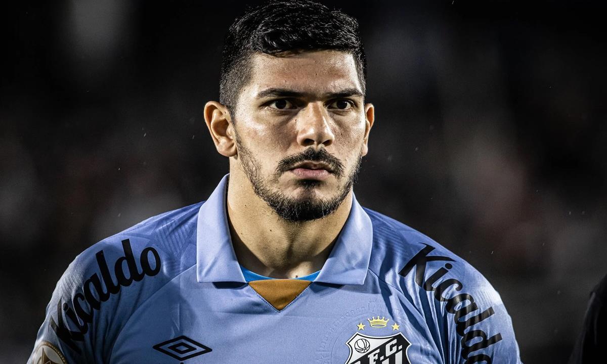 Com lesão de Ivan, Internacional vai em busca do goleiro João Paulo