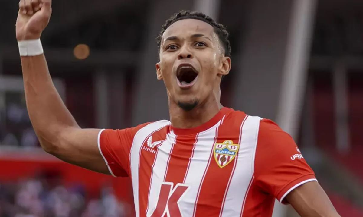 Lázaro pode render bolada ao Flamengo em volta ao futebol brasileiro