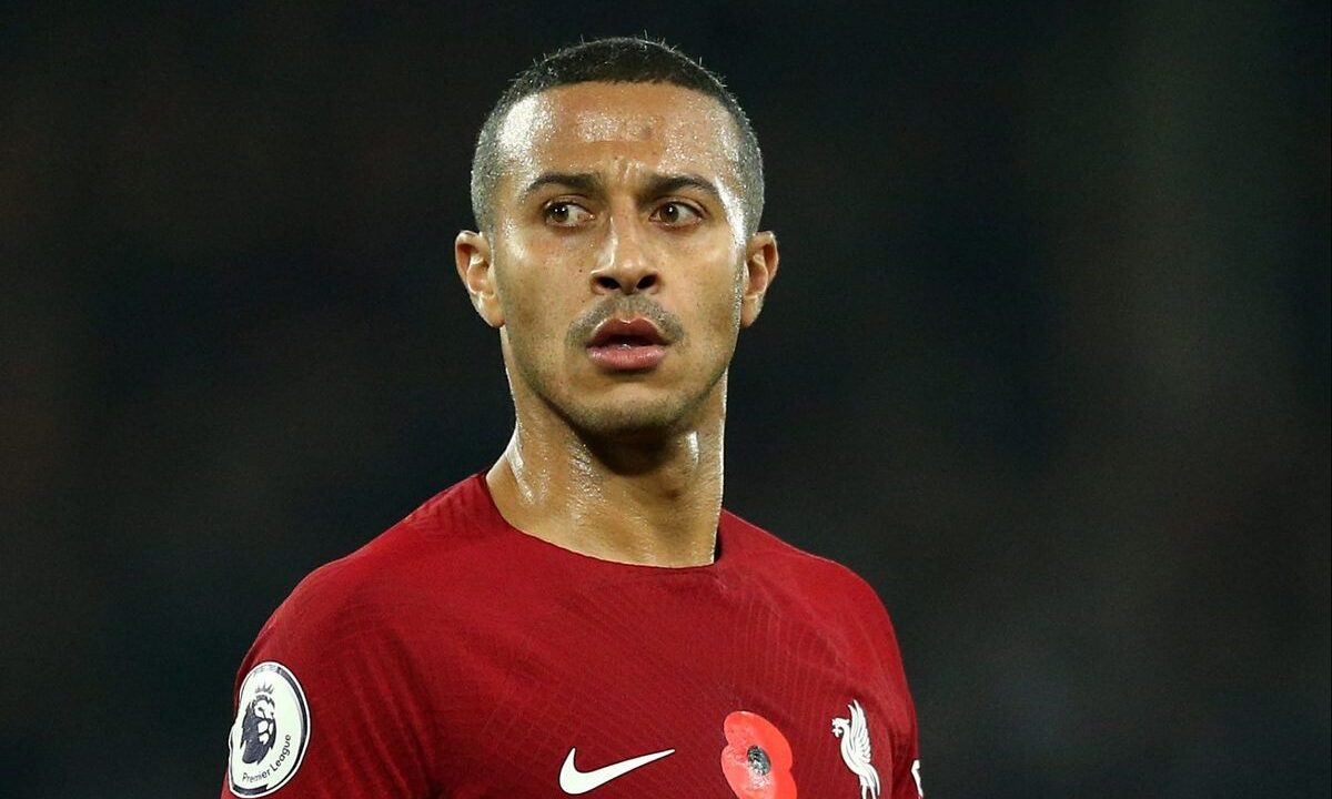 Palmeiras cogita entrar na disputa com Flamengo por Thiago Alcântara