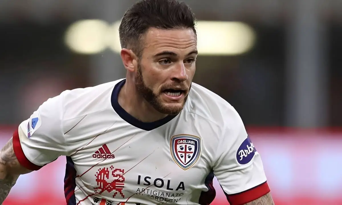 Internacional volta a negociar com o meia uruguaio Nahitan Nández