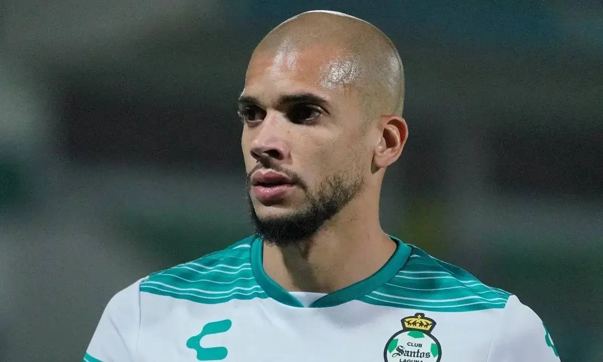 Grêmio negocia acordo com o zagueiro Dória, atualmente no México
