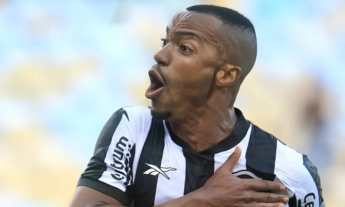 Botafogo faz jogo duro, mas Vasco conta com desejo de Marlon Freitas
