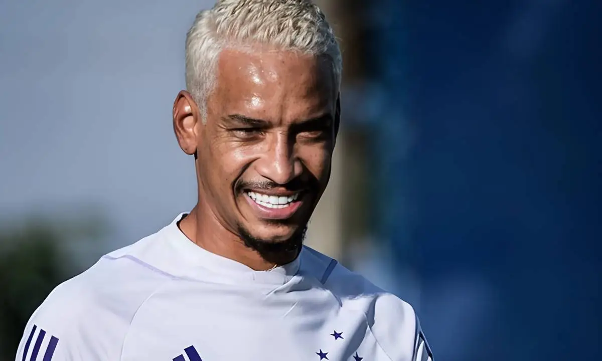 Cobiçado por rivais, Matheus Pereira prefere permanecer no Cruzeiro