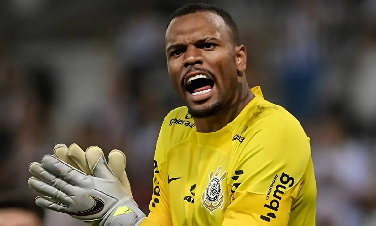 Reserva no Corinthians, goleiro Carlos Miguel pode ser reforço do Santos