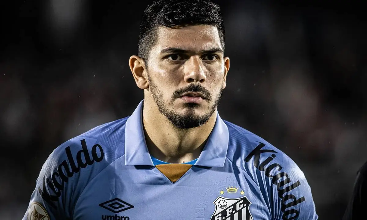 Corinthians mira o goleiro João Paulo para repor a saída de Cássio