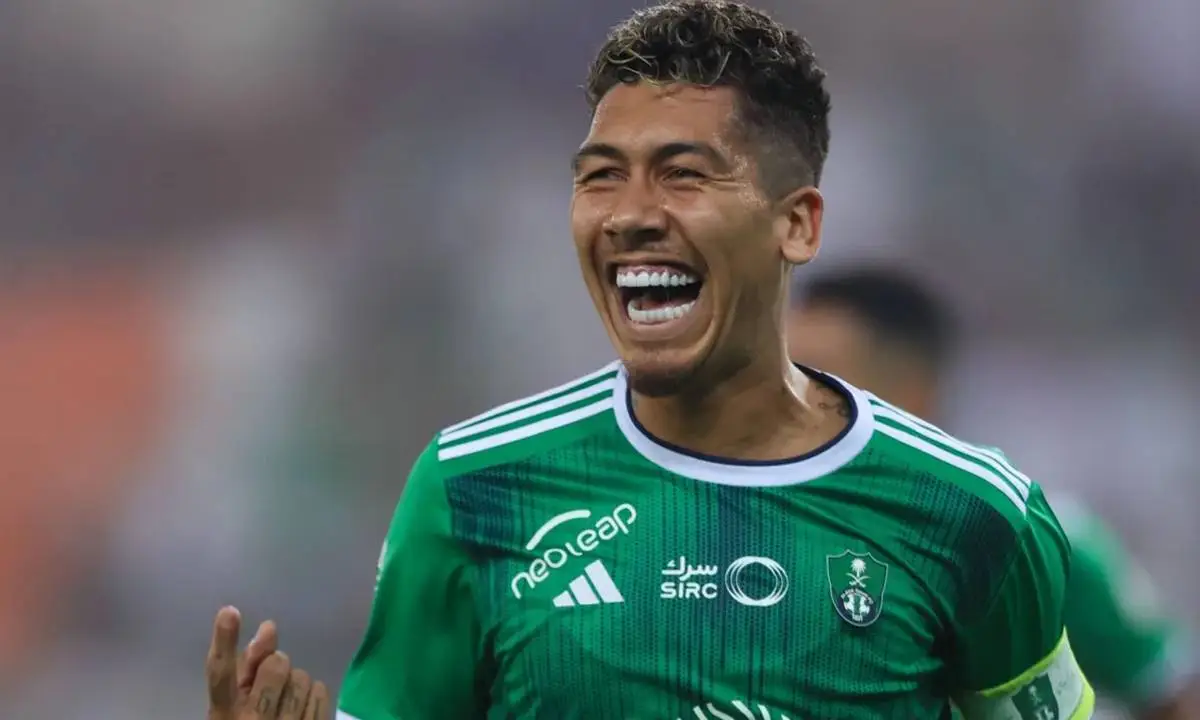 Flamengo monitora Roberto Firmino como o substituto de Gabigol