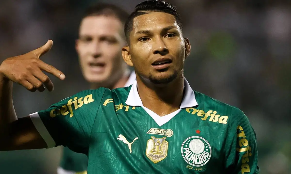 Santos faz consulta ao Palmeiras e tem interesse no atacante Rony