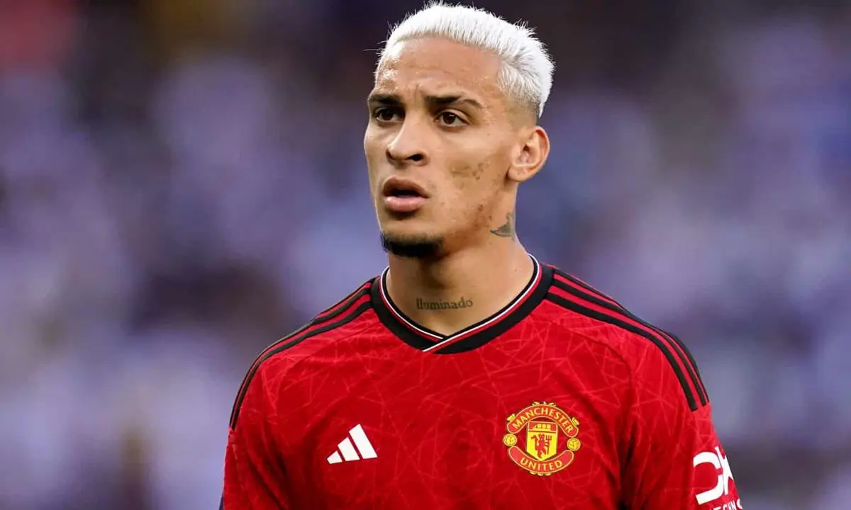 Manchester United topa negociar e Antony é alvo de gigante brasileiro