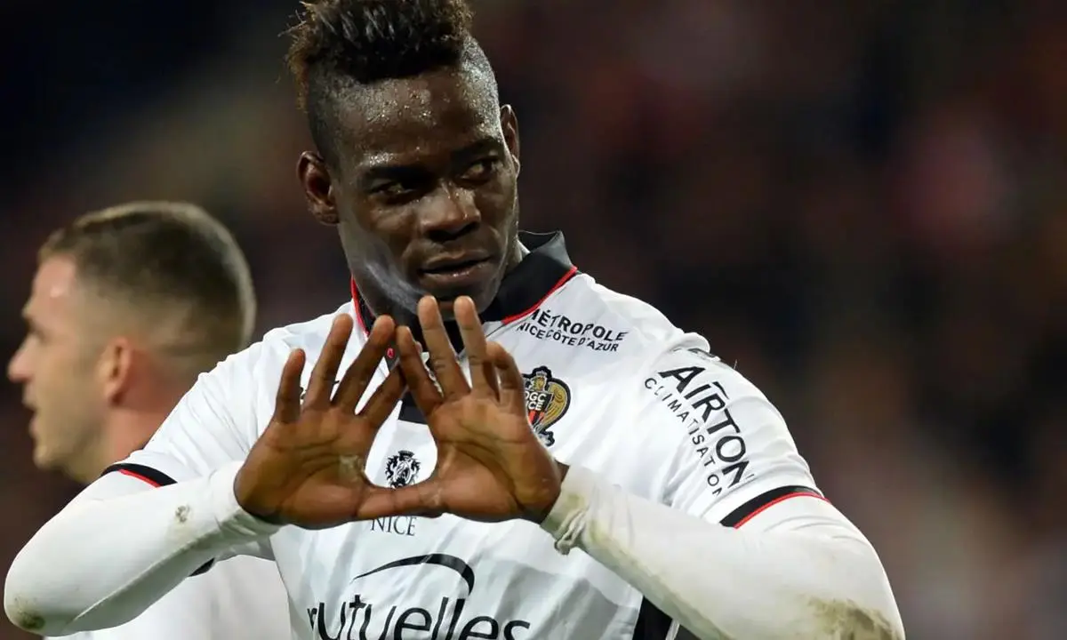 Mario Balotelli aceita abrir negociações para reforçar o Corinthians