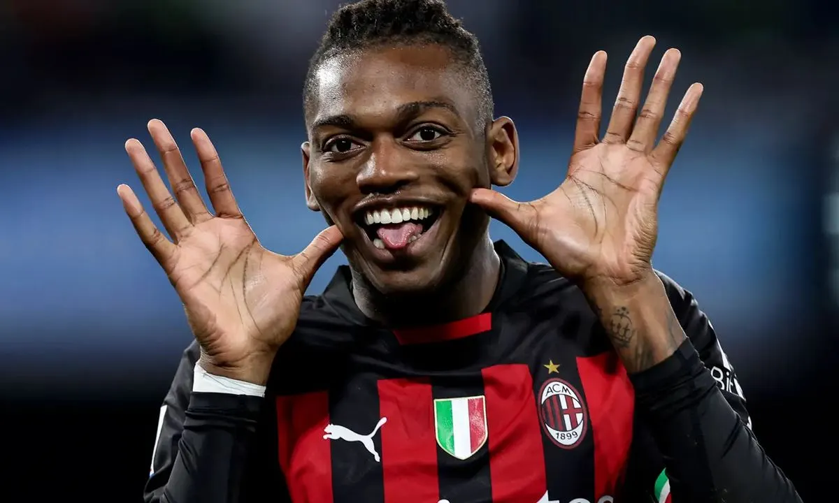 Barcelona mira Rafael Leão como principal alvo para reforçar o ataque