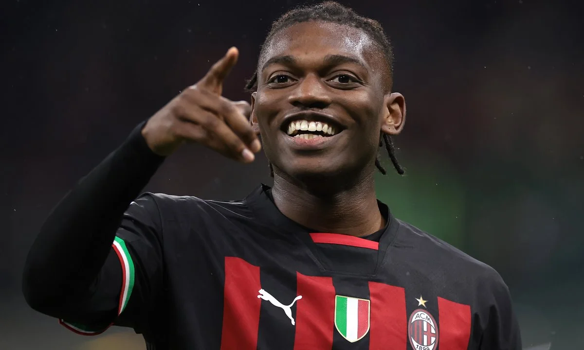 Rafael Leão revela dois gigantes do Brasileirão onde gostaria de jogar