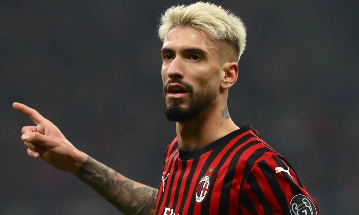 Ex-Milan, espanhol Castillejo é oferecido para gigante do Brasileirão