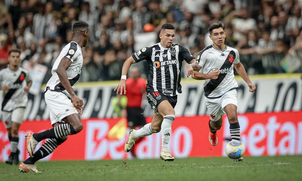 Vasco enfrenta o Atlético-MG em busca da classificação na Copa do Brasil