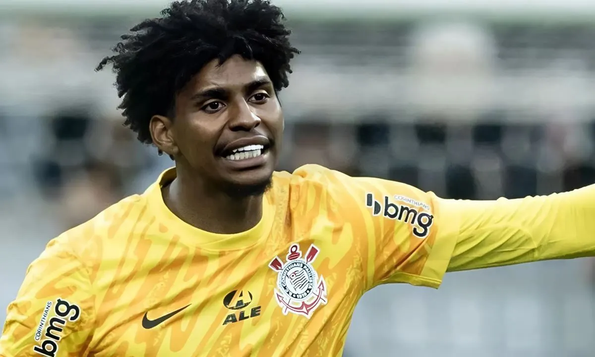 Corinthians tem 9 dias para comprar Hugo Souza, rival monitora situação