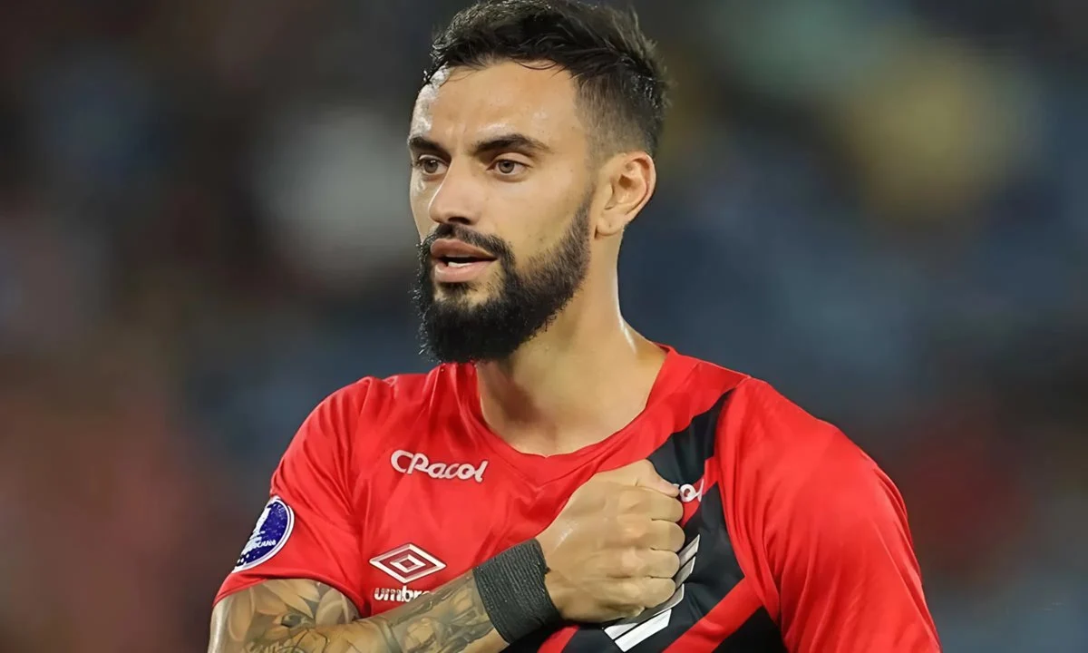 Santos encaminha a contratação de Gonzalo Mastriani, do Athletico