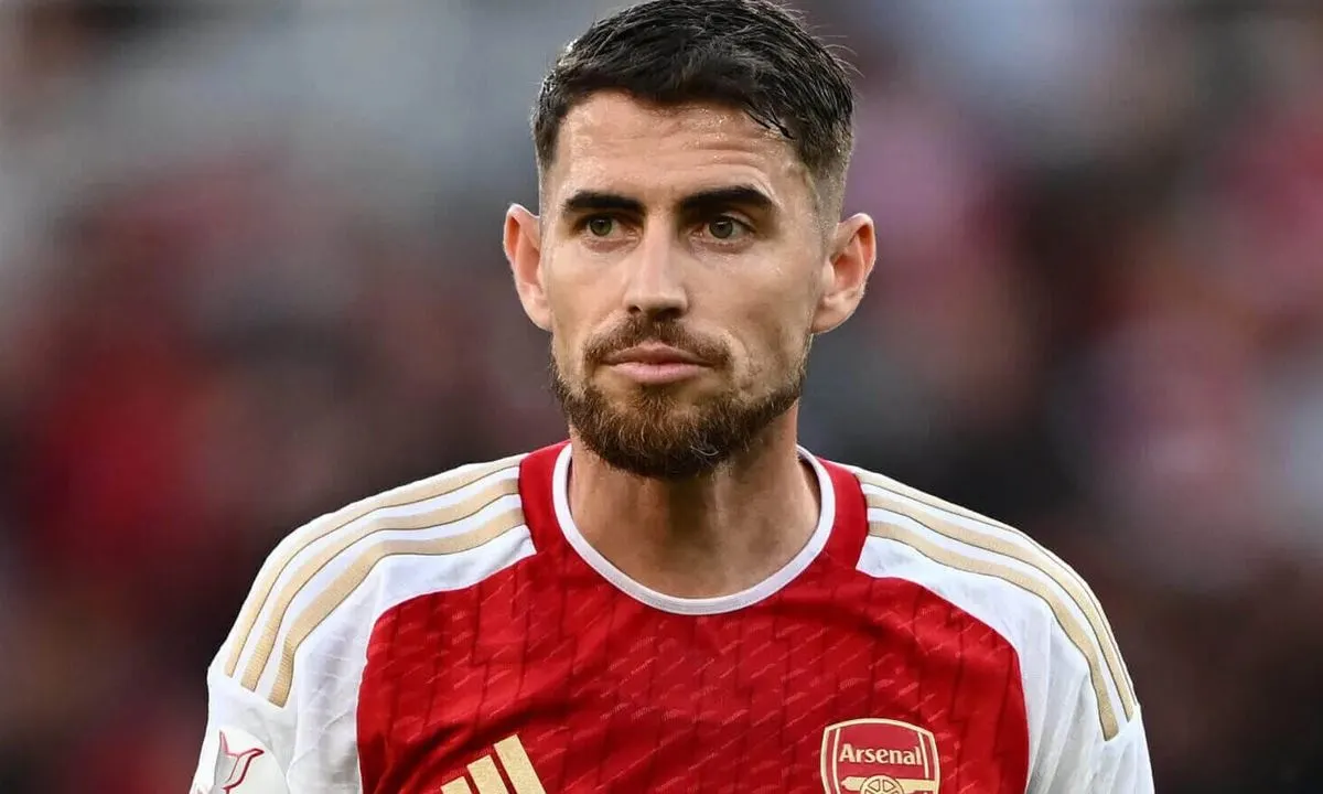 Palmeiras mira Jorginho como o primeiro reforço de peso para 2025