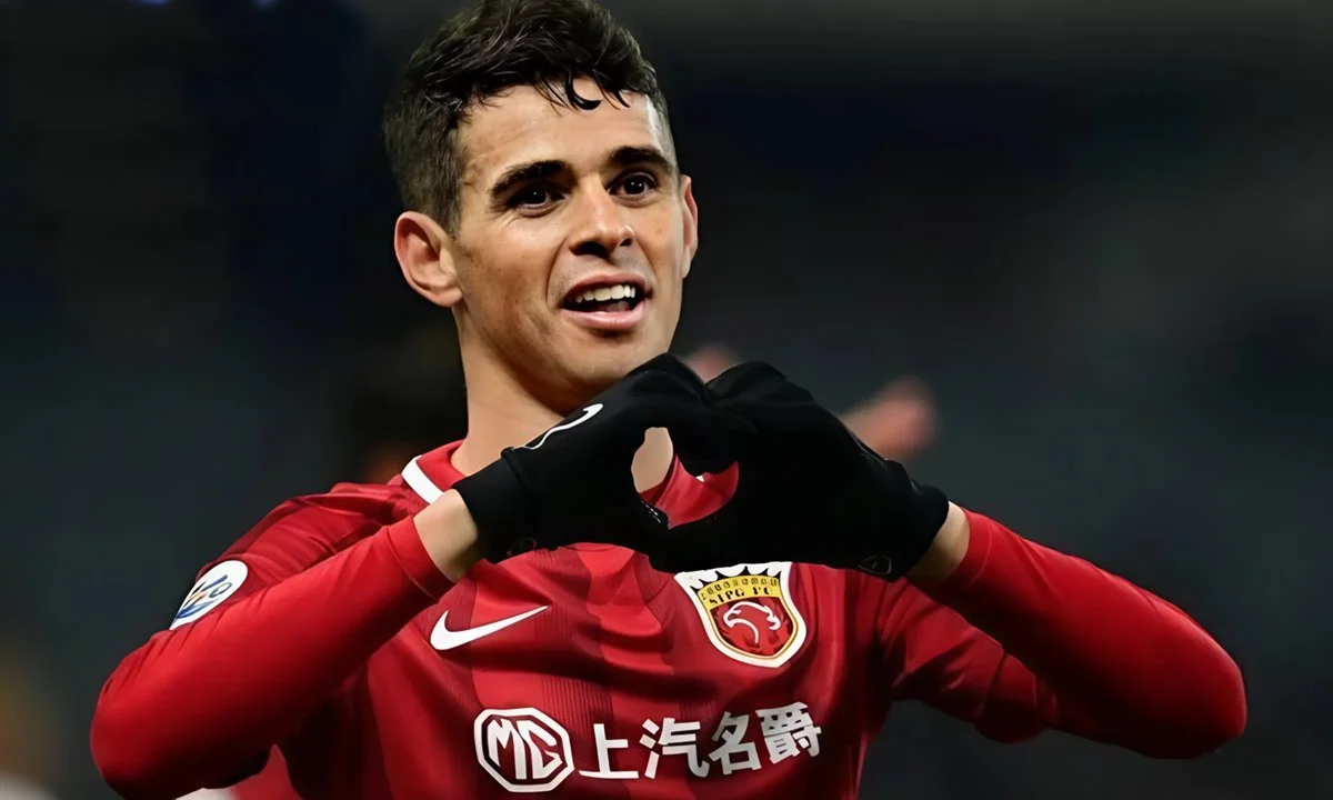 São Paulo acerta com Oscar, meia-atacante retorna ao clube em 2025