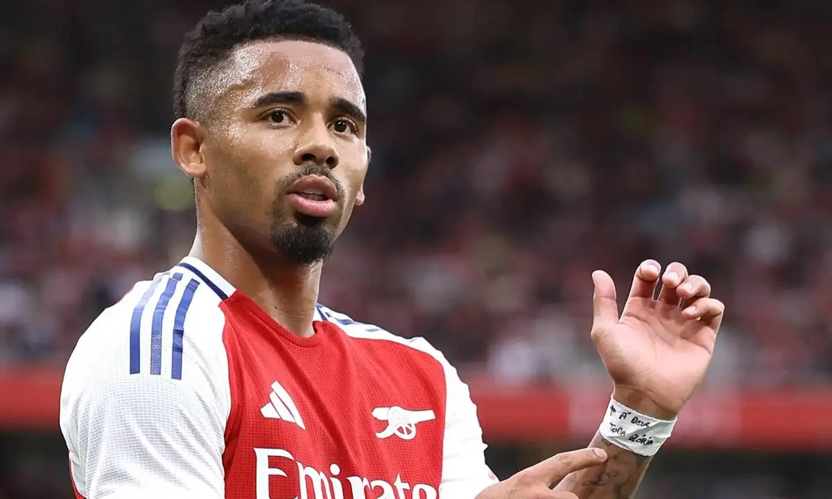 Tite pede a contratação de Gabriel Jesus para assumir clube do Brasileirão
