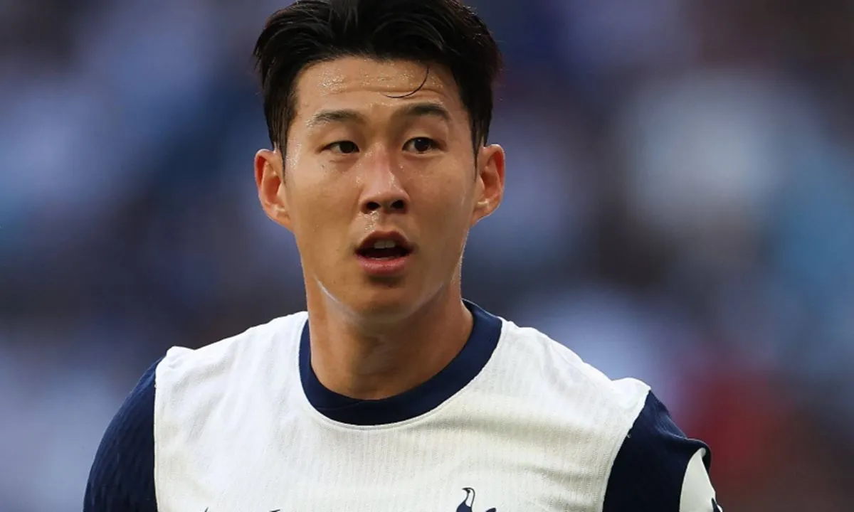 Rival da Premier League abre negociação e pode tirar Son do Tottenham