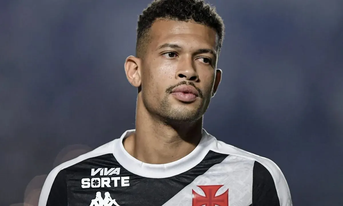 Cruzeiro avança por João Victor, zagueiro já informou desejo ao Vasco