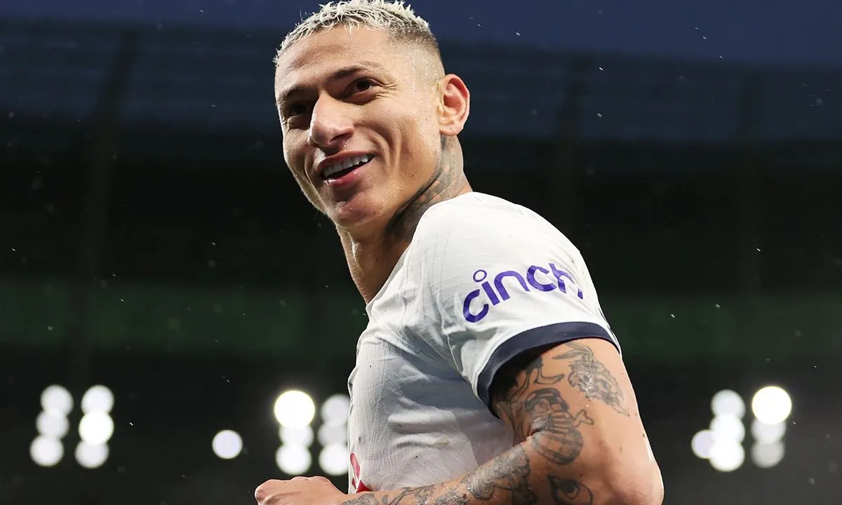 Palmeiras prepara proposta para ter Richarlison no Super Mundial