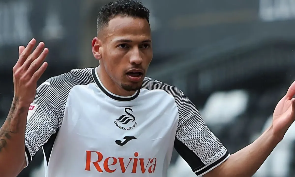Destaque da Championship, Ronald é alvo de Corinthians, Vasco e Santos