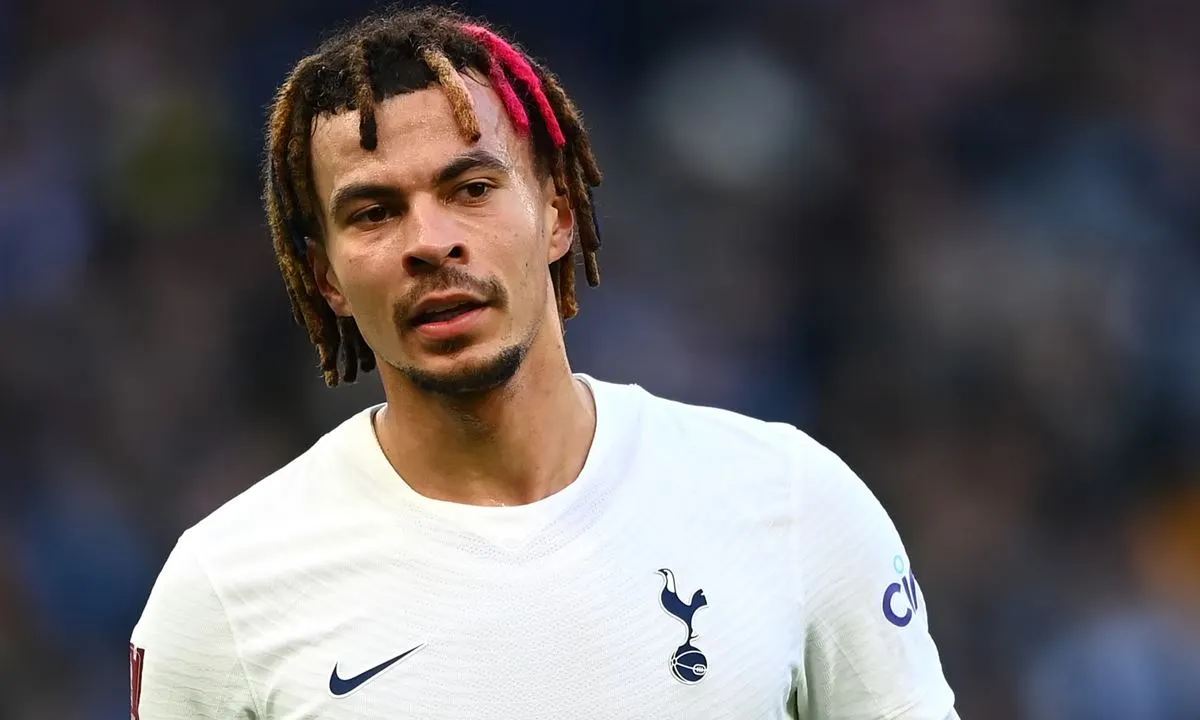 Ex-Tottenham, meia inglês Dele Alli foi oferecido a clubes do Brasileirão