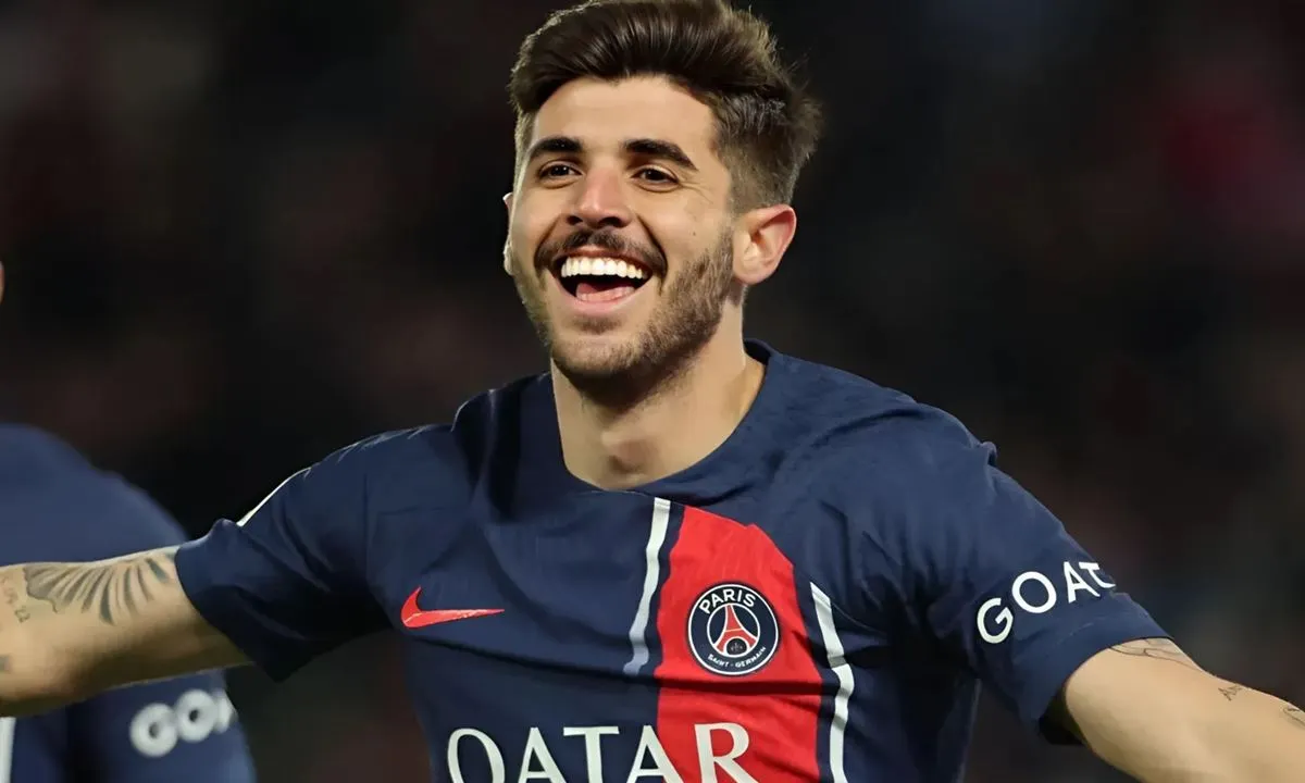 PSG estipula preço de Lucas Beraldo e informa condição para vendê-lo