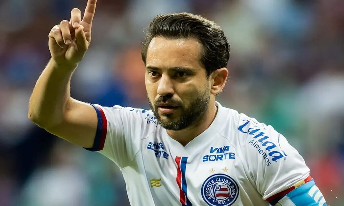 Everton Ribeiro