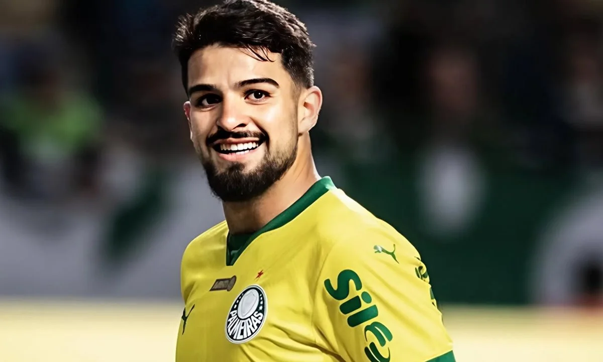 Fenerbahçe mira o atacante Flaco López e recebe resposta do Palmeiras