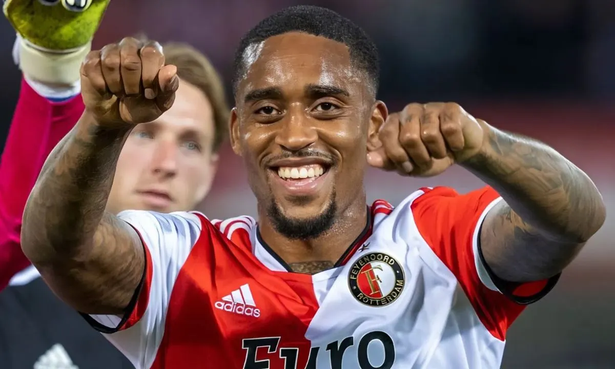 Ex-Feyenoord, Leroy Fer pode reforçar o Corinthians com aval de Depay