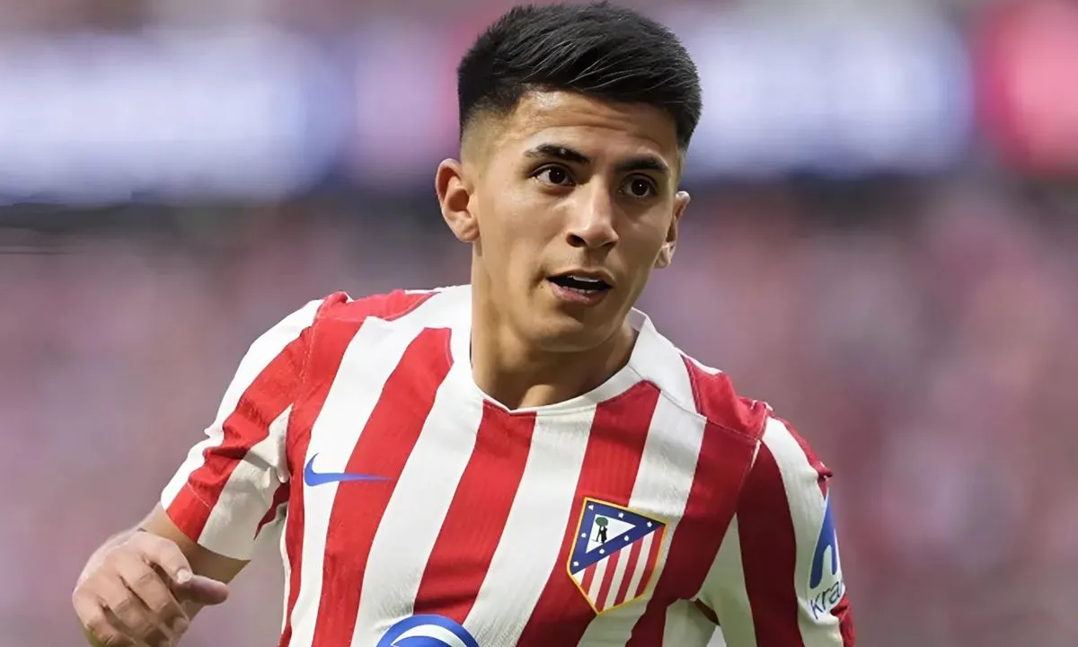 Flamengo, Grêmio e Palmeiras disputam o argentino Thiago Almada