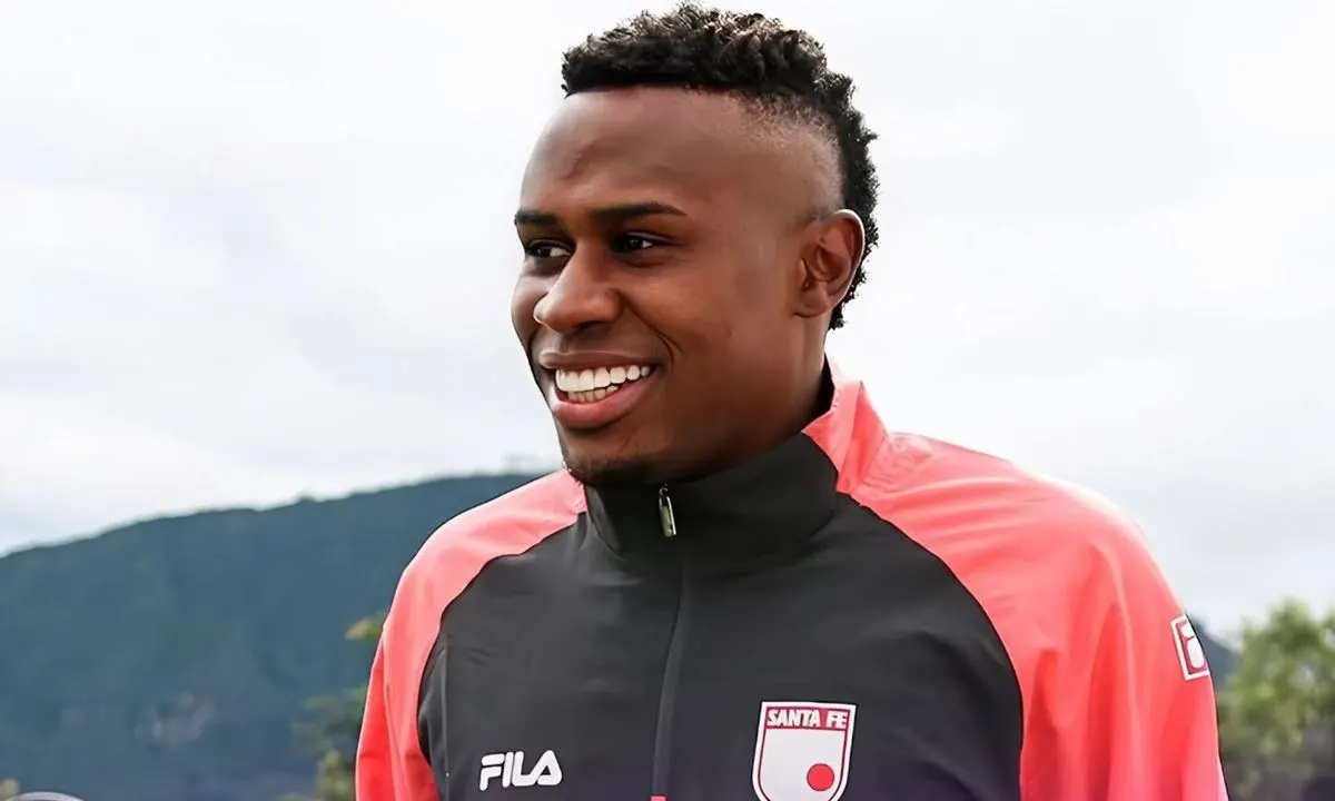 Clássico: Corinthians e Santos disputam o zagueiro colombiano Kevin Cuesta